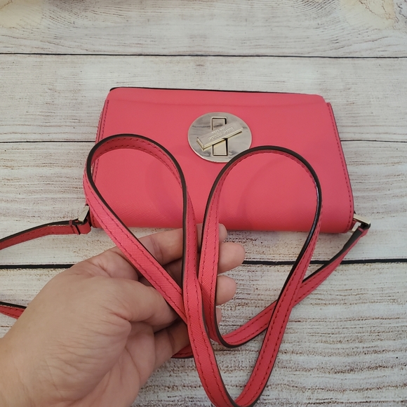Kate Spade New York Sally Newbury Lane Leather Crossbody - Picture 9 of 9